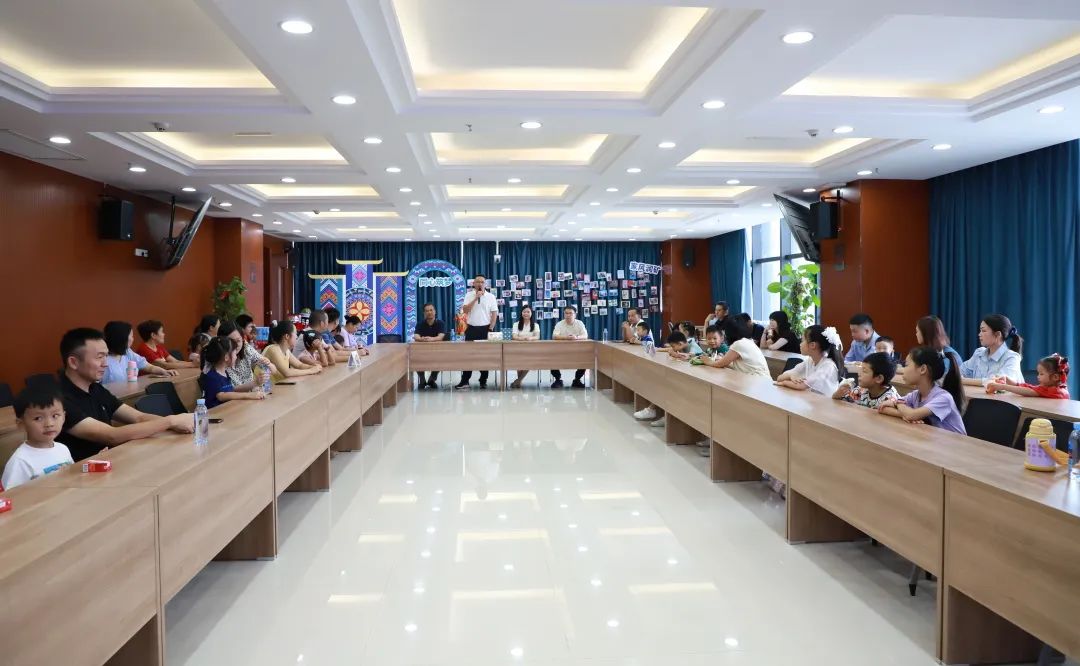 南宁矿业云顶赌场app举办“同心筑梦·家风润矿·书香致远”主题活动